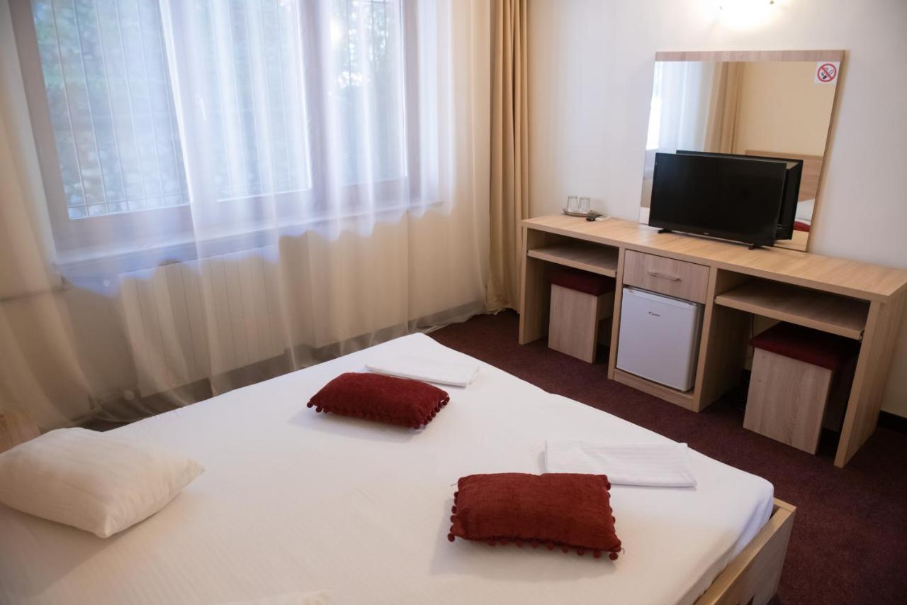Hotel Panoramic Râmnicu Vâlcea Extérieur photo