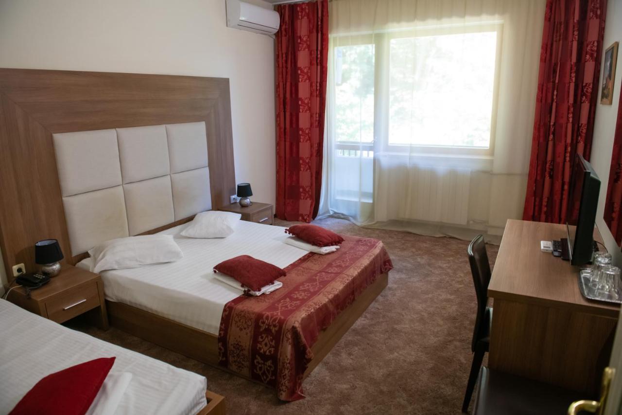 Hotel Panoramic Râmnicu Vâlcea Extérieur photo