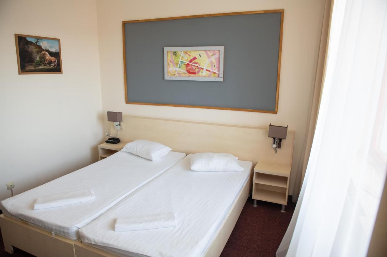 Hotel Panoramic Râmnicu Vâlcea Extérieur photo