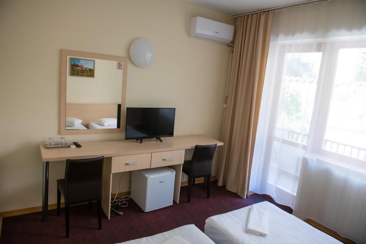 Hotel Panoramic Râmnicu Vâlcea Extérieur photo