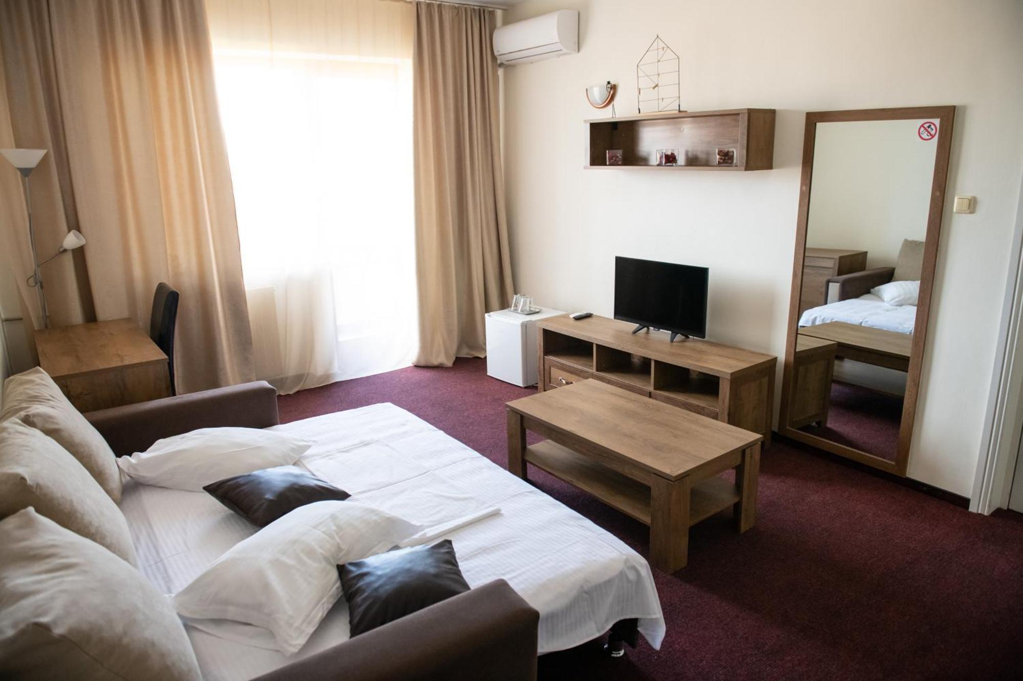 Hotel Panoramic Râmnicu Vâlcea Extérieur photo